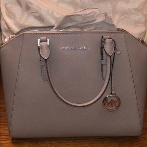NWT MICHEAL KORS leather satchel